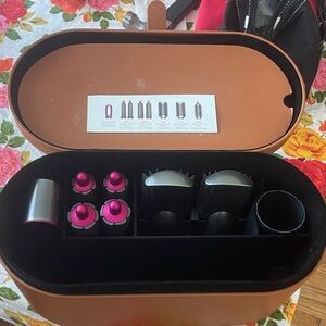 Dyson Airwrap Attachments w/case
